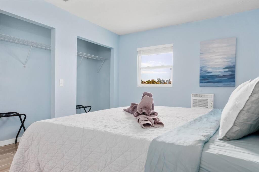 Beautiful Waterfront 1 Bedroom #4 بونتا غوردا المظهر الخارجي الصورة